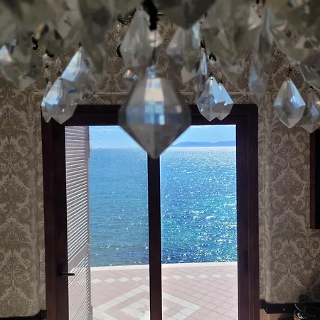 Rosa Apartment