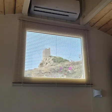 Rosa Apartman SantʼElia